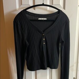 Abercrombie and Fitch Black Cropped Sweater Long Sleeve Top